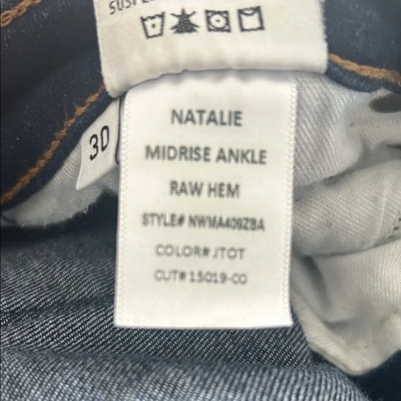 Women’s Hudson Natalie Mid-rise Raw Hem Ankle Jeans in “Jet out” color - Picture 14 of 14